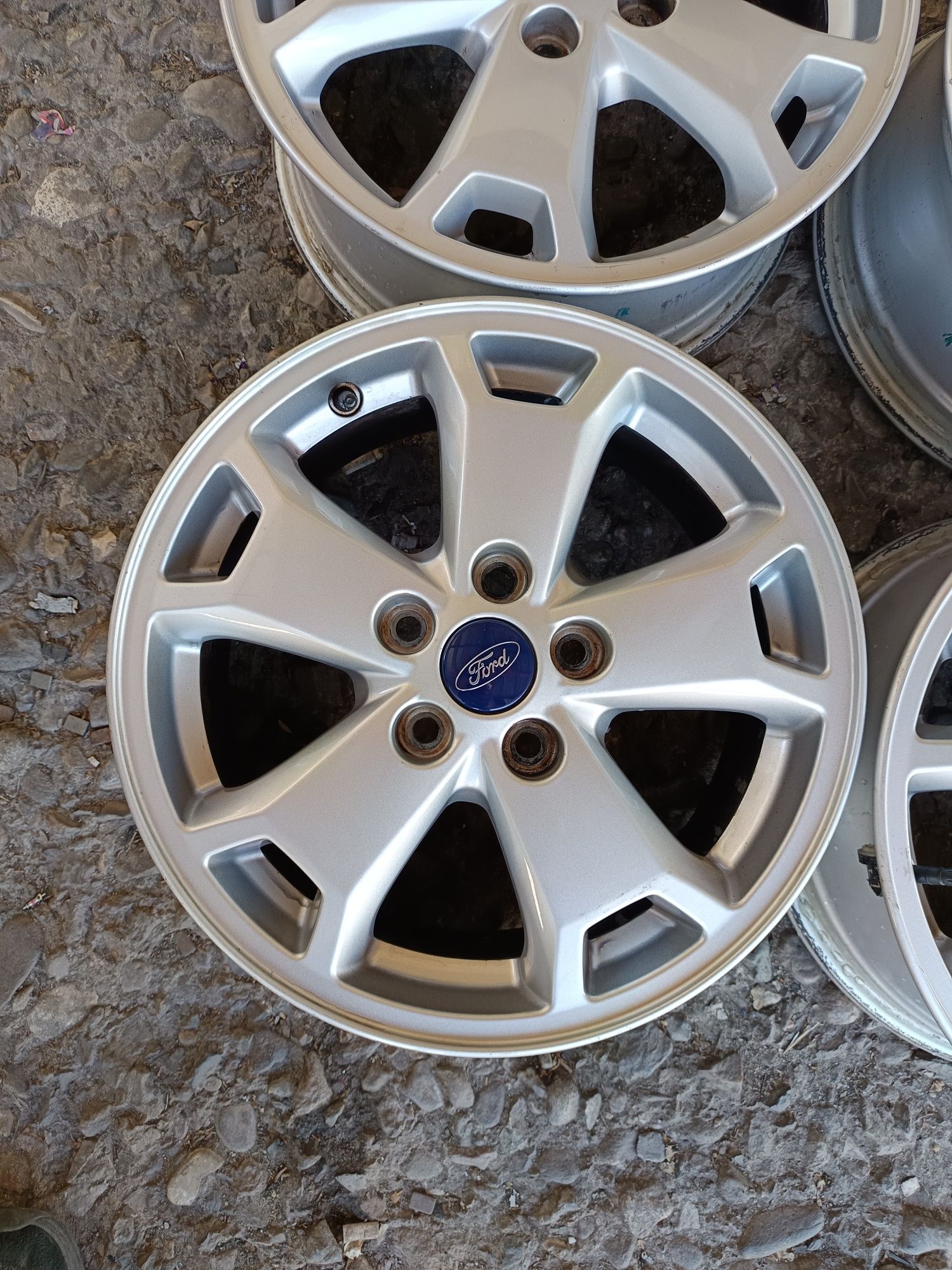 16ц.Оригинални джанти за Ford 5х108