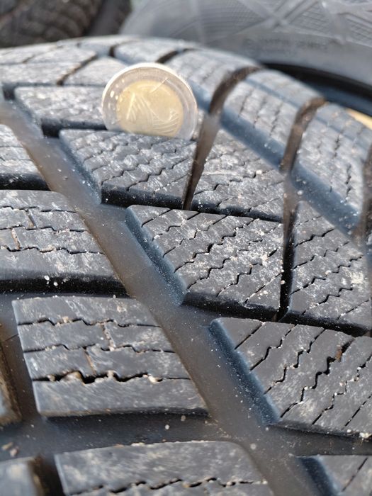 225/50/18 Wredestein 7 mm+ зимни гуми