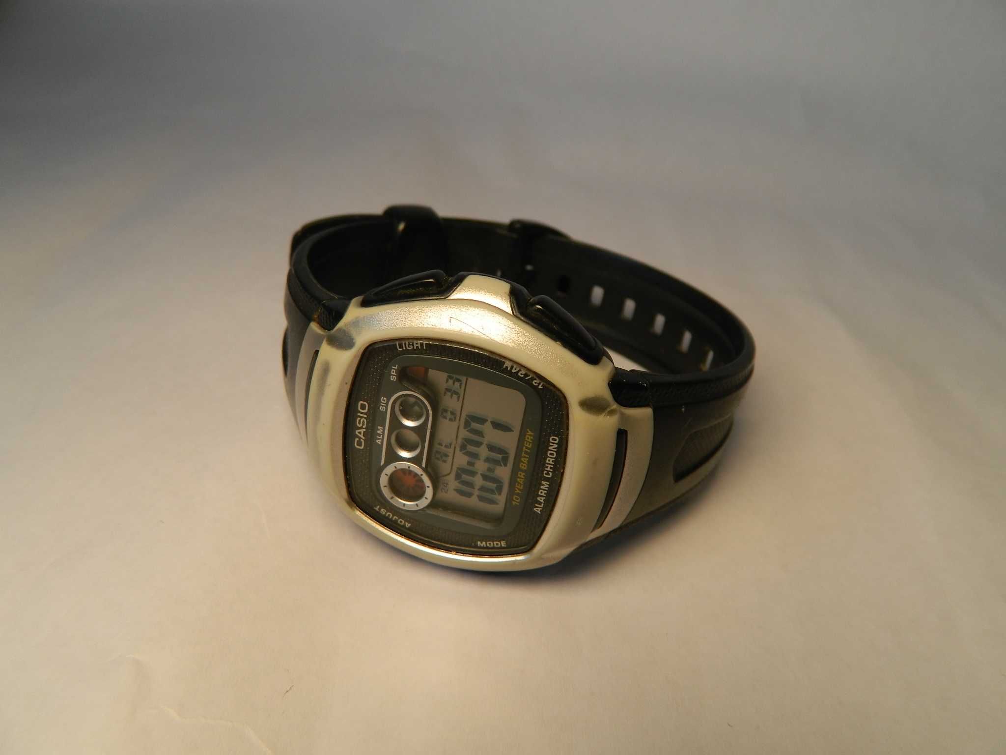 Ceas barbatesc sport digital CASIO cu iluminator cod C12