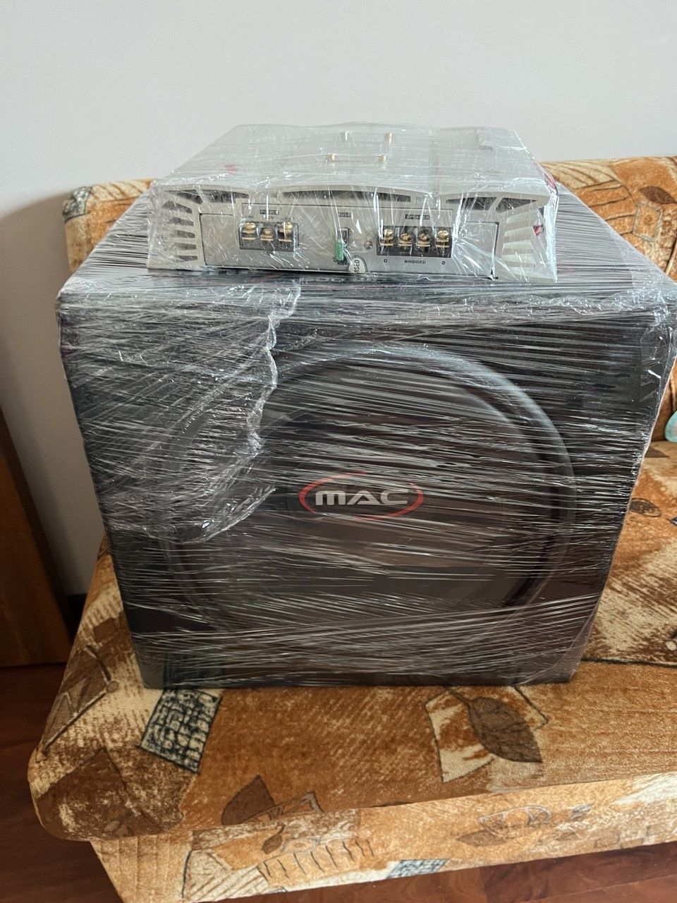 Бас колона Mac Audio MPX Box 112 800w