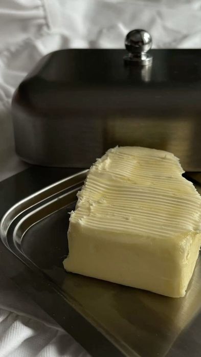 Масло сливочное.