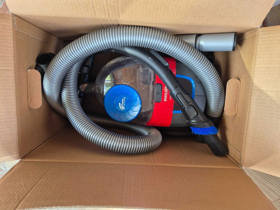Aspirator fara sac Philips PowerPro Compact 900W, PowerCyclone 5