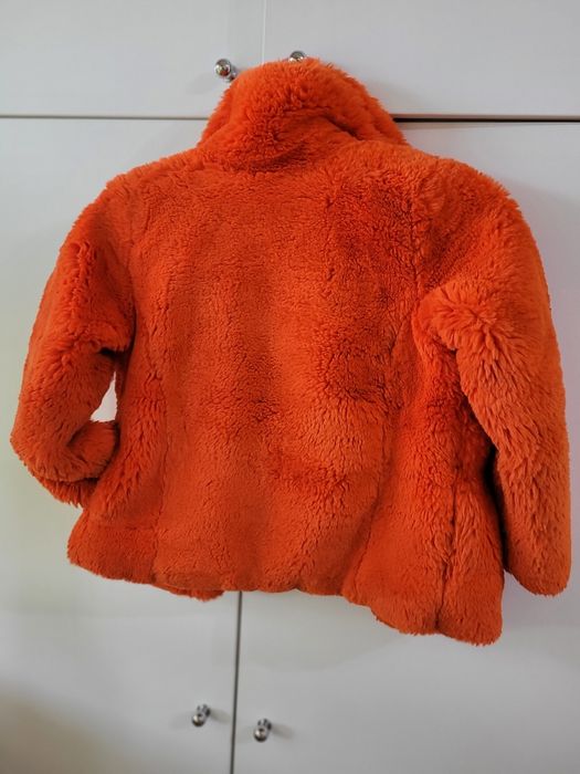 Детско оранжево пухено палто 8-9 години