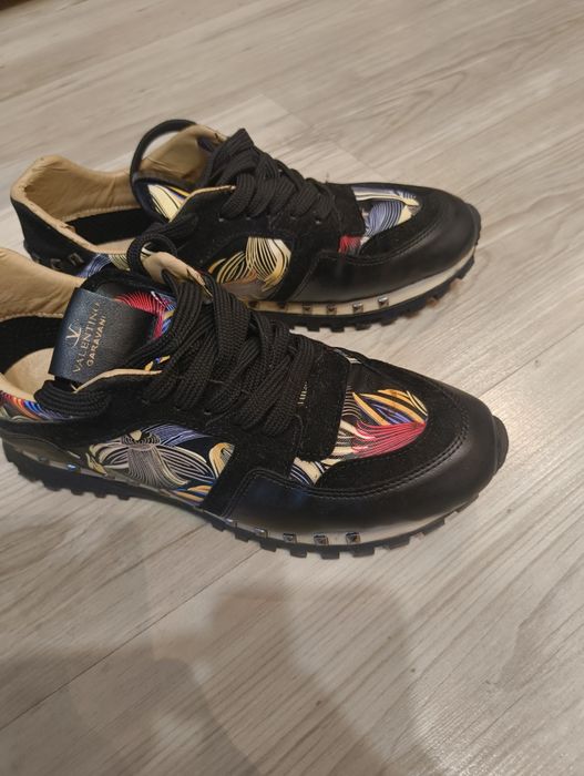 Маратонки valentino