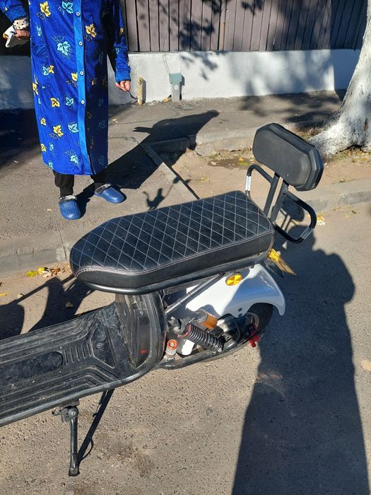 Scuter electric acte 25