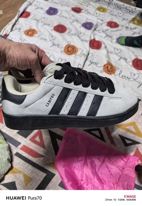 Продам кроссовки адидас 45 новые