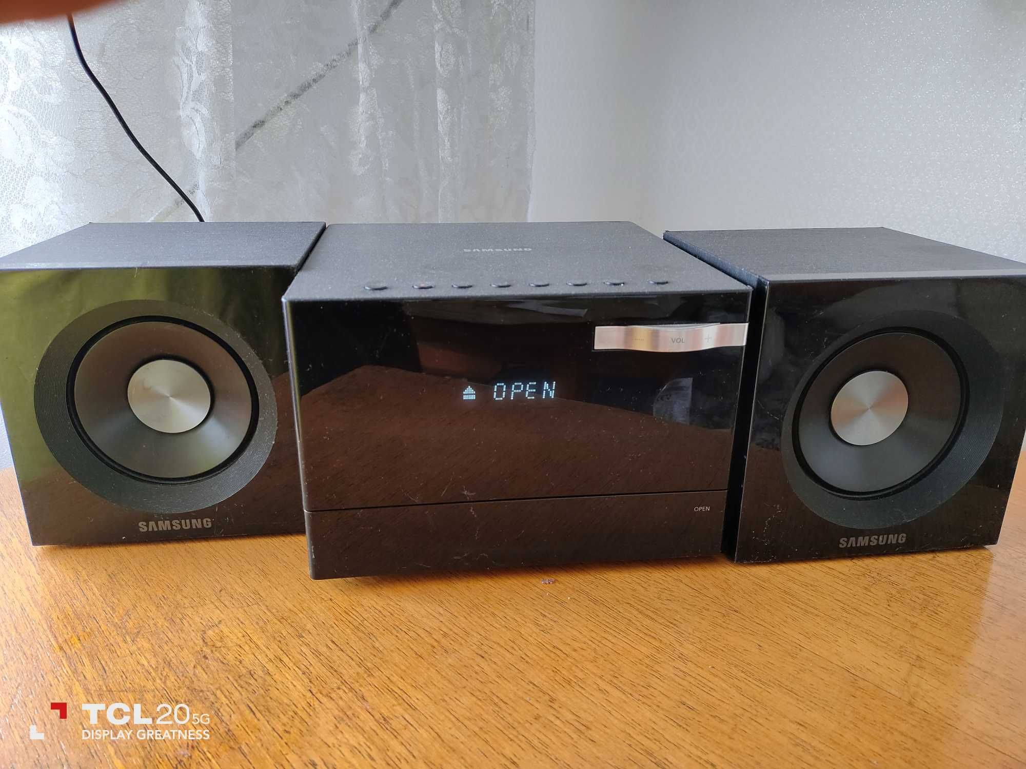 Samsung MM-D320 HiFi Micro System