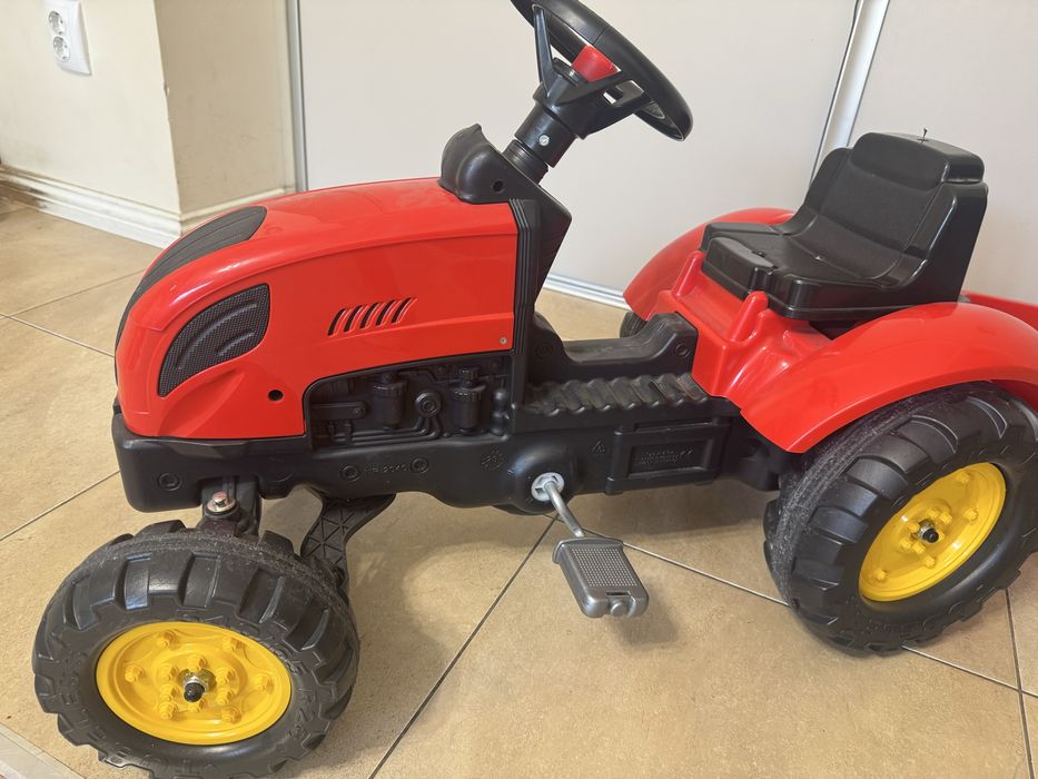 Tractor cu remorca