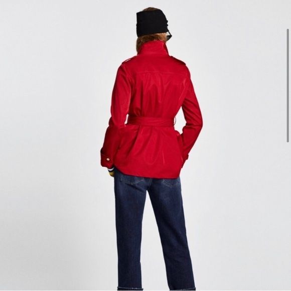 Червен тренч на Zara, чисто нов, размер S/M