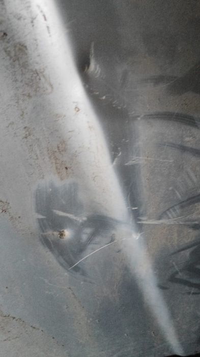 Капот бмв е32 есть ишо экран