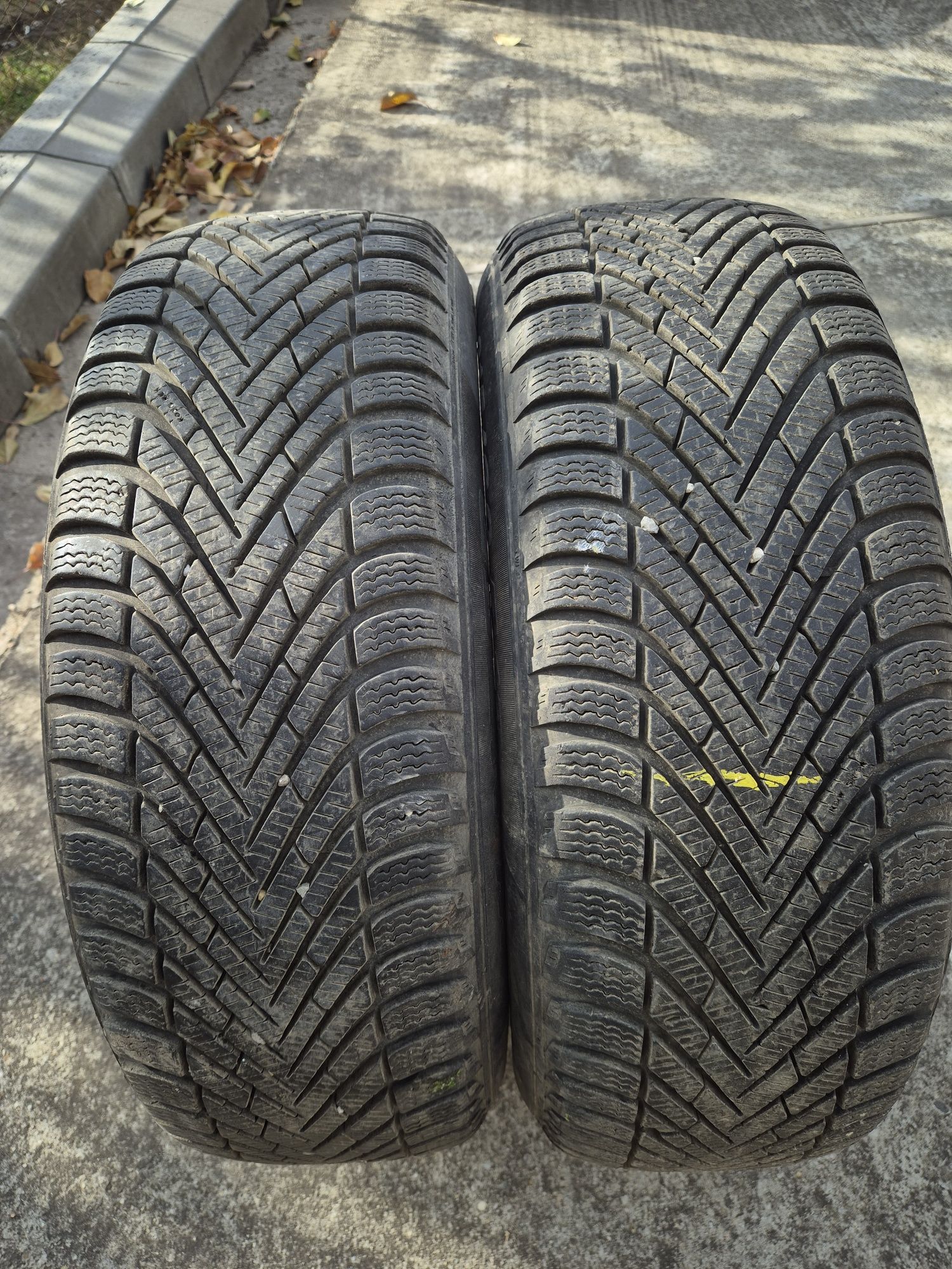 ГУМИ 215 60 17 - PIRELI dot 2023годи 7мм.на