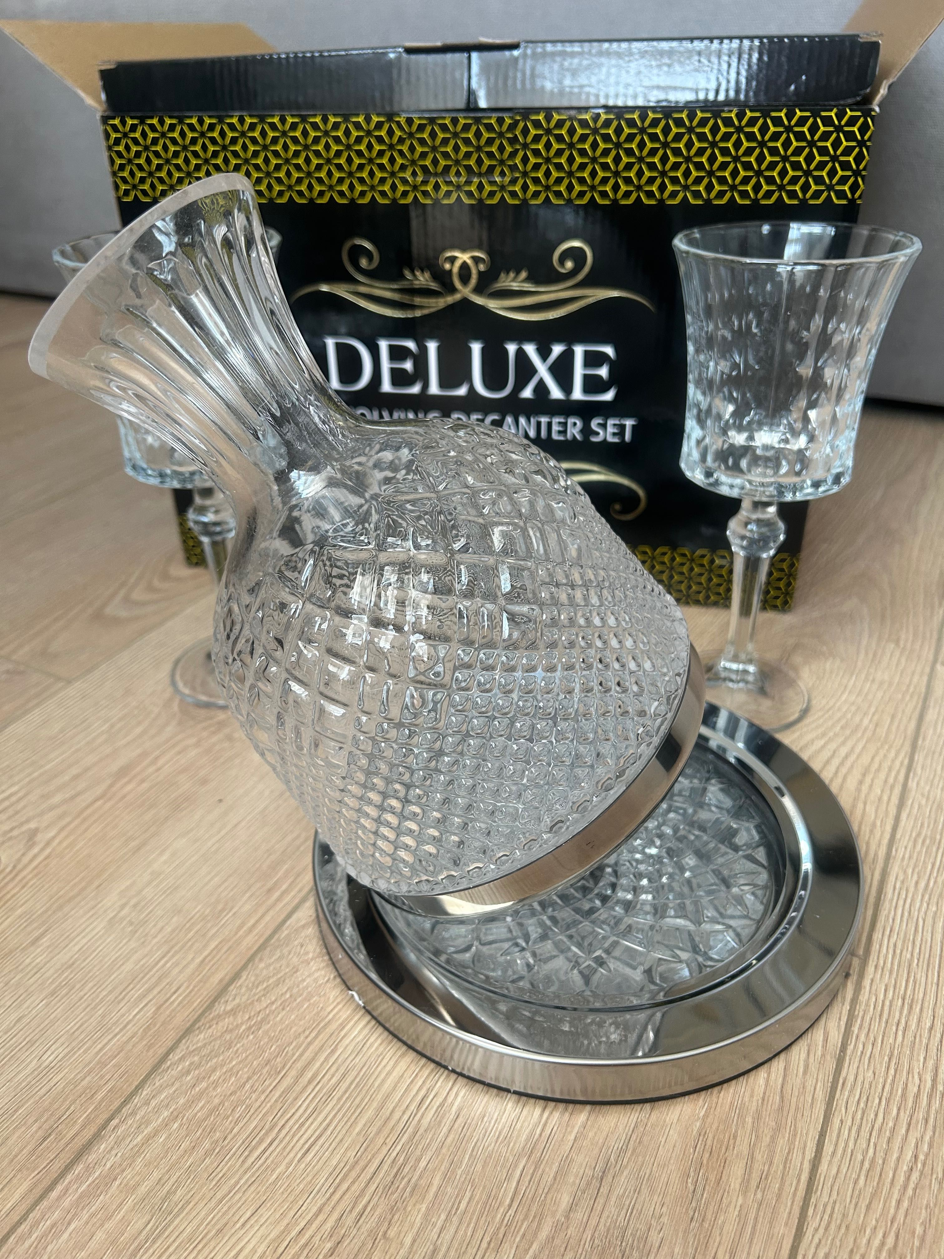 Декантер със стойка и чаши – Deluxe Revolving Decanter Set