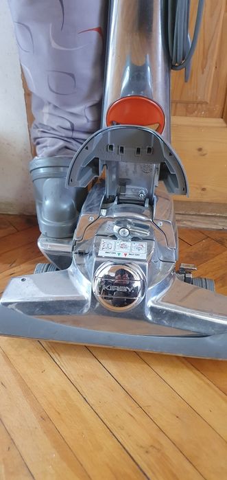 Aspirator  profesional cu sac Kirby Sentria