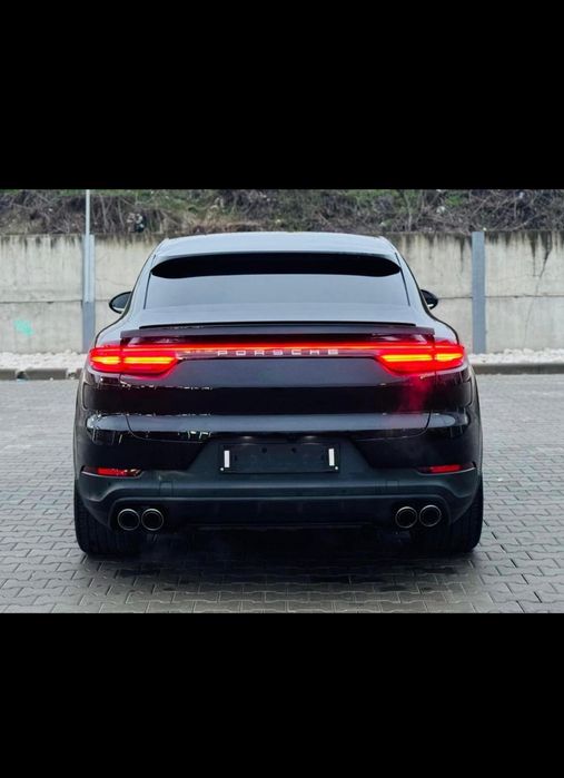 Vand PORCHE CAYENNE  masina stare foaret buna
