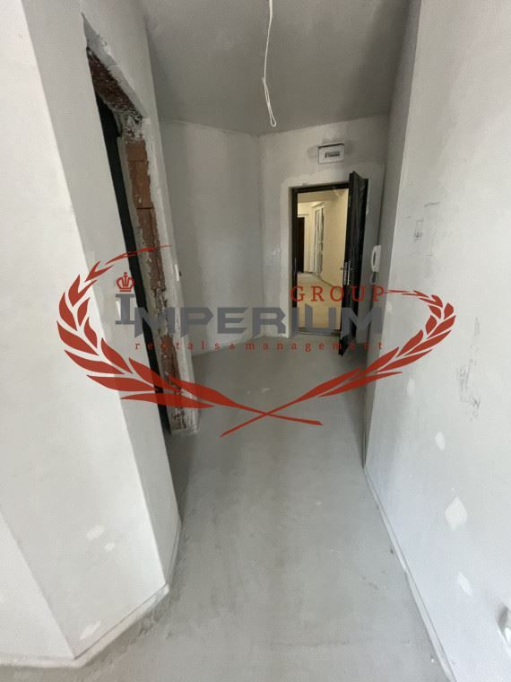 Продава се Двустаен апартамент в Варна, Аспарухово - 83 кв.м за 1203 €/кв.м - Снимка #1
