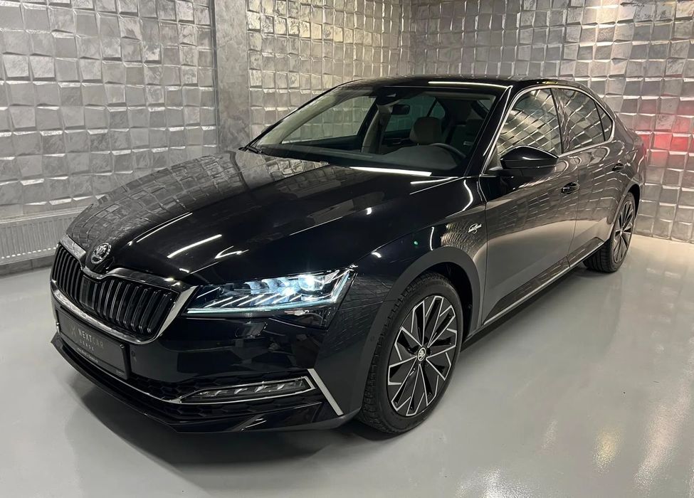 Skoda Superb SKODA Superb 2.0 TSI 4x4 DSG L&K Limousine