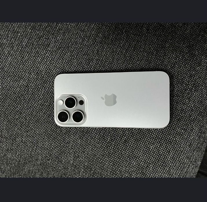 Продам срочно! iPhone 15 pro 128gb