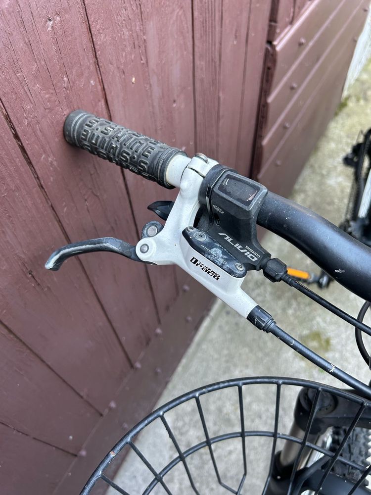 Vand bicicleta dtare buna de functionare . Pret usor negociabil