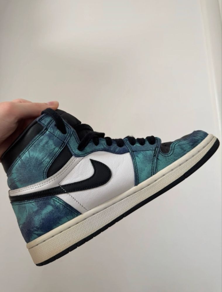 Air Jordan 1 High “Tie-Dye”