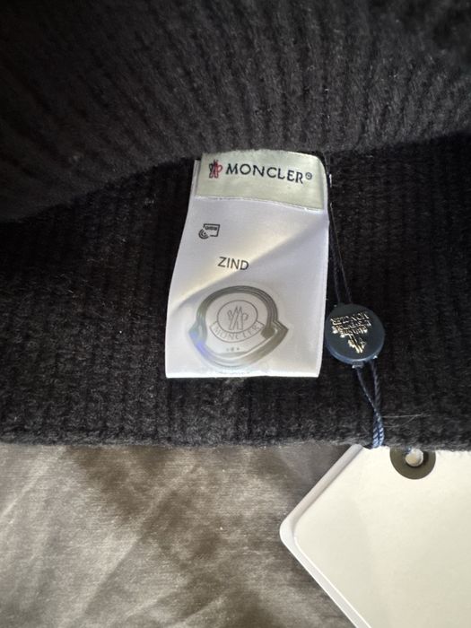Caciula Moncler Neagra