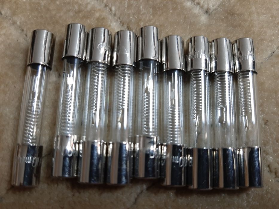 Siguranțe cuptor microunde