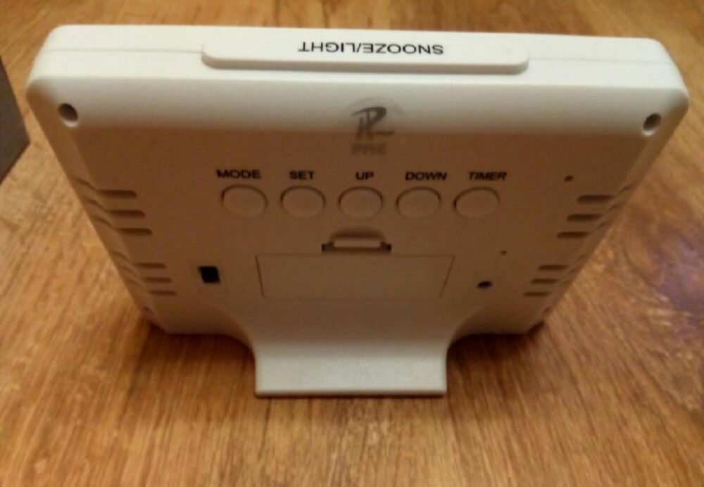 Ceas digital cu senzor,termometru,Data,Luna,Zi, 12/24 h,NOU!