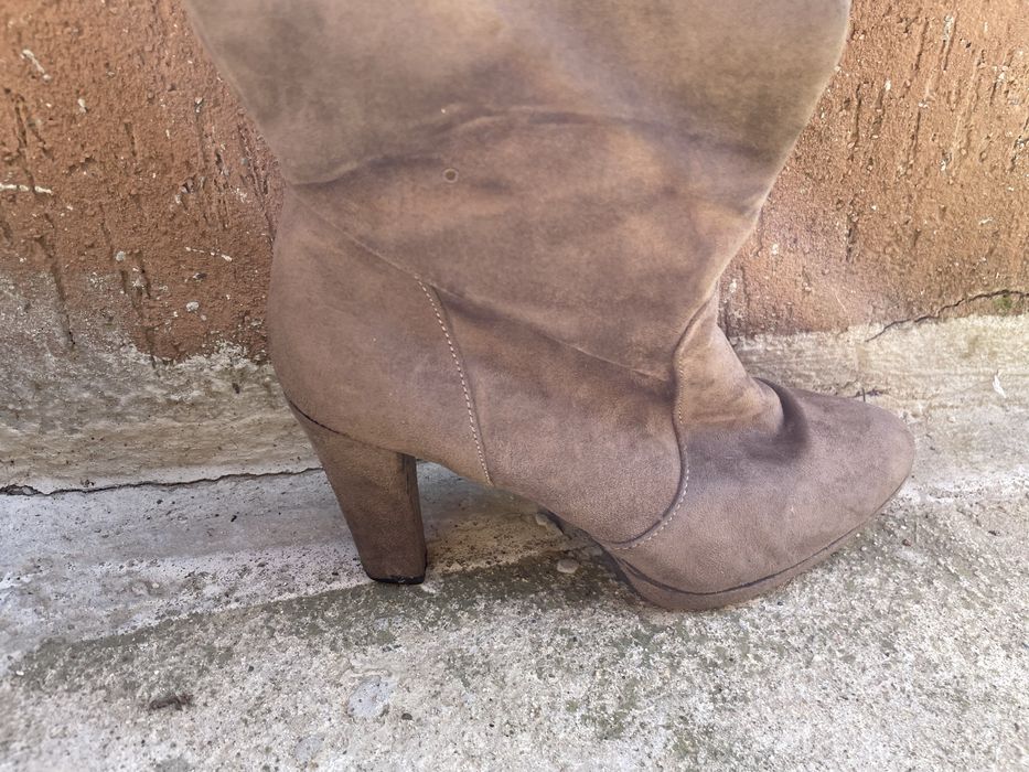 Ботуши велурени