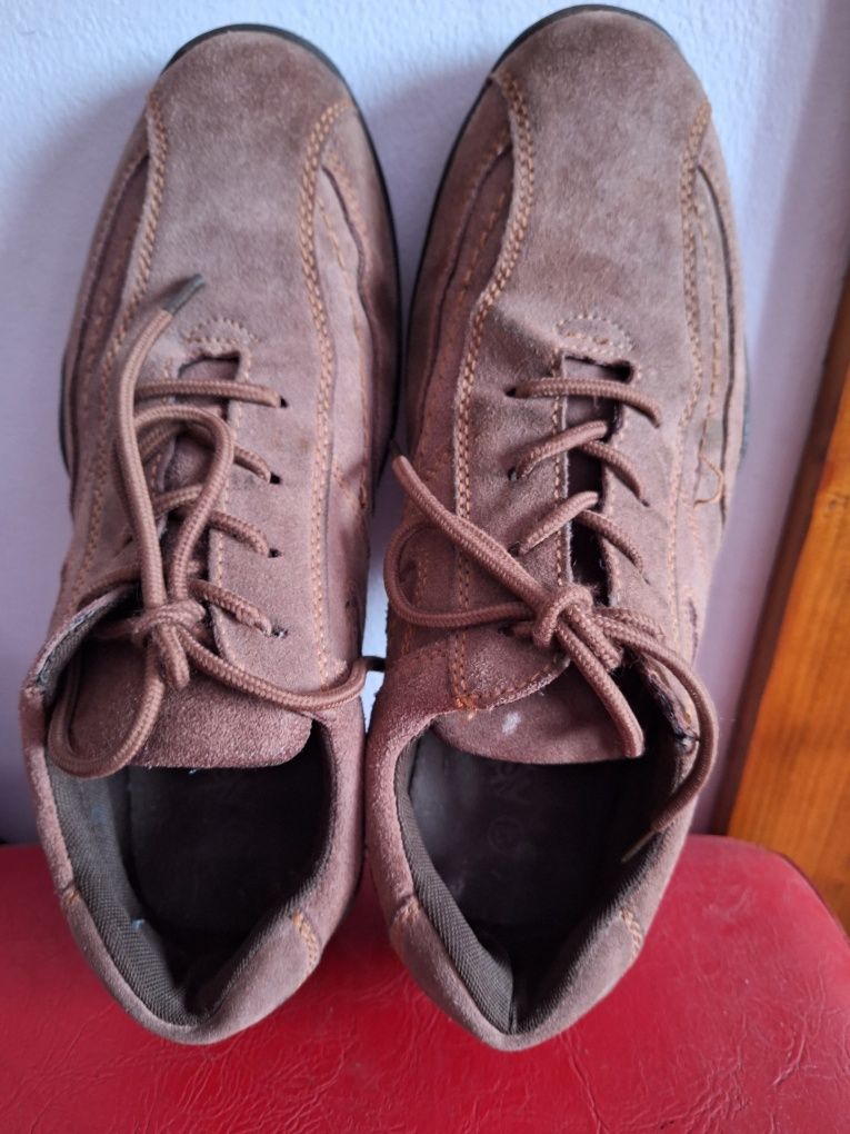 pantofi sport piele intoarsa 43 stil geox,ecco