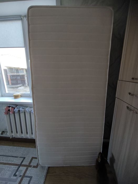 Продам матрас одно спальный