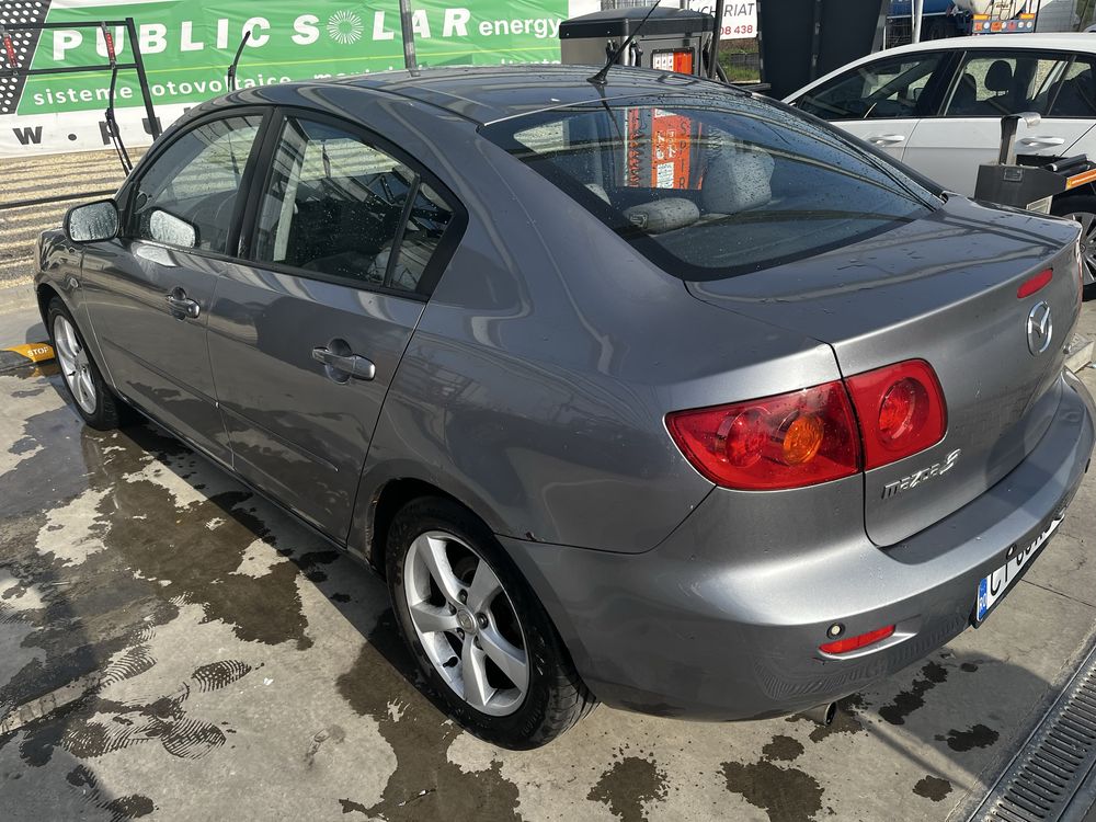 Mazda 3, An 2004, 1.6 Benzină – 200.000 km