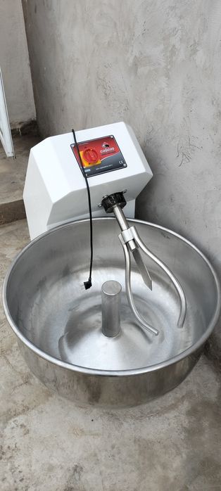 Тестомес на 50 л