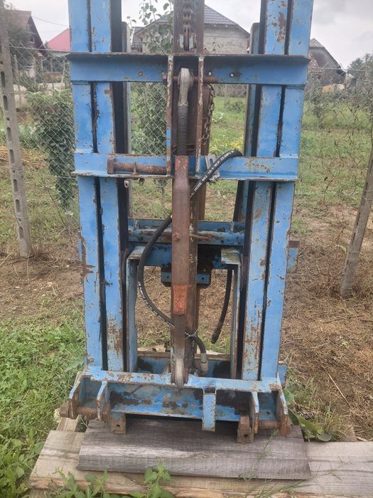 Vând braț încărcător perfect funcțional