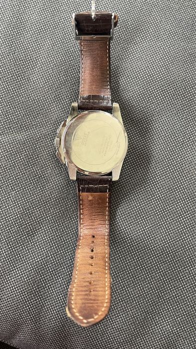 Ceas Guess quartz 49mm