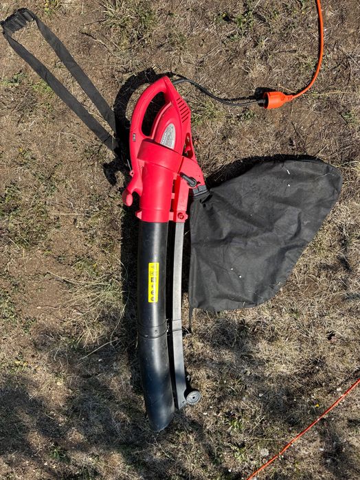 Електрически листосъбирач Raider RD-EBV01 / 2500W /