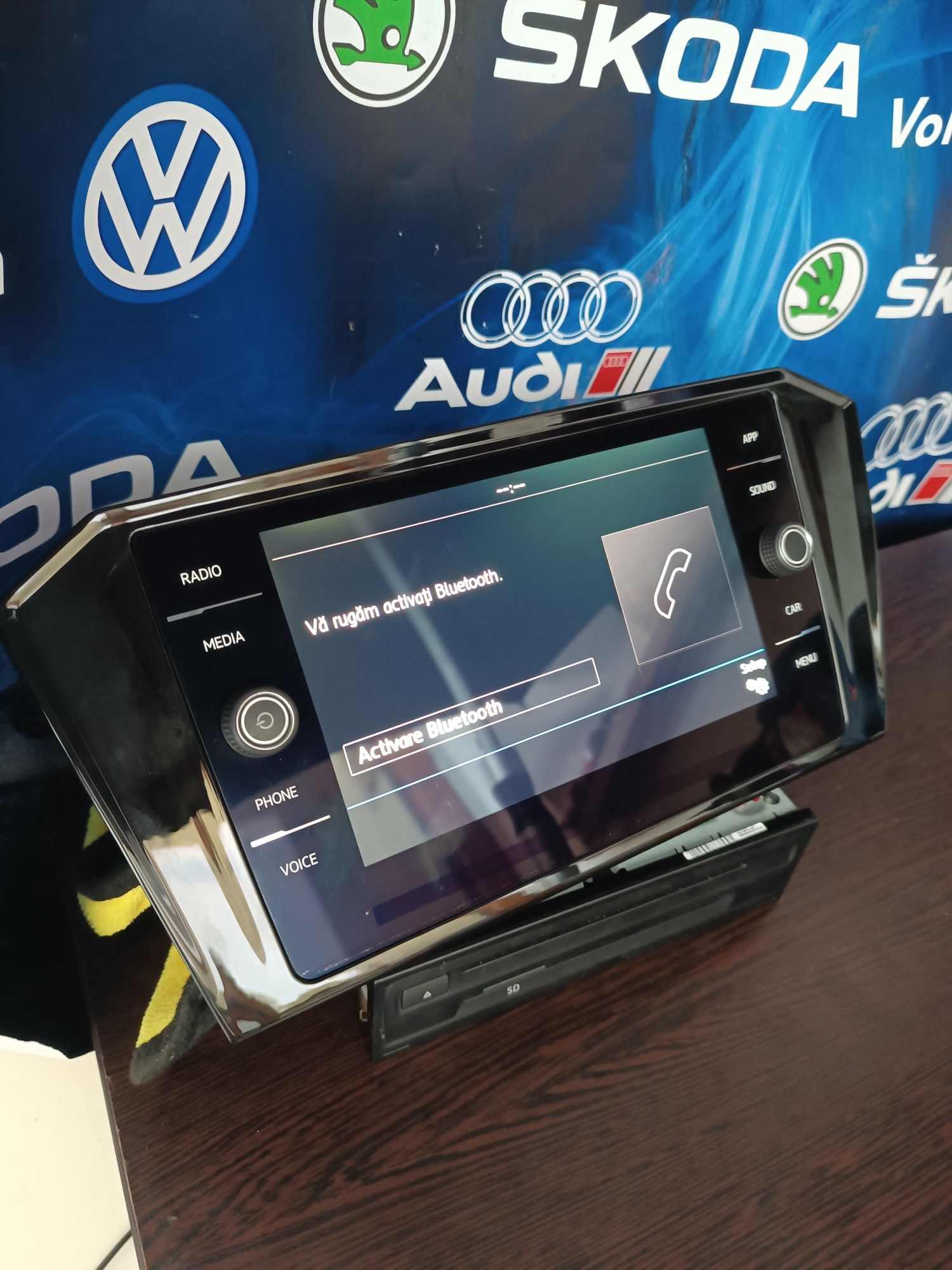 Vând display  Vw unitate Mib2 Standard Delphi Discovery Media