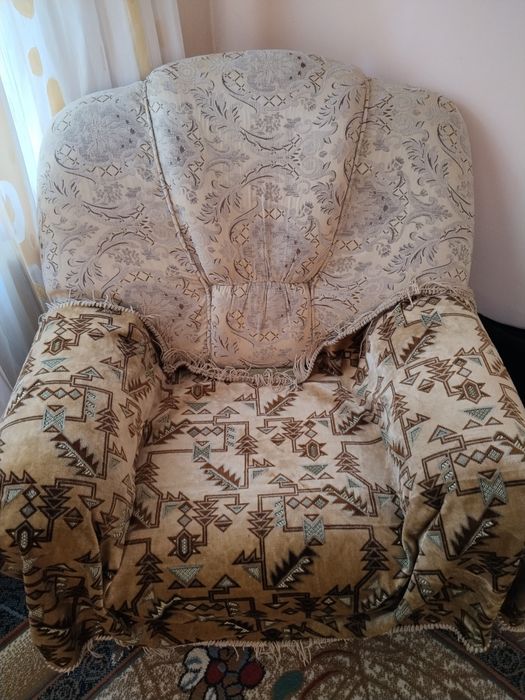 Продам диван и кресло