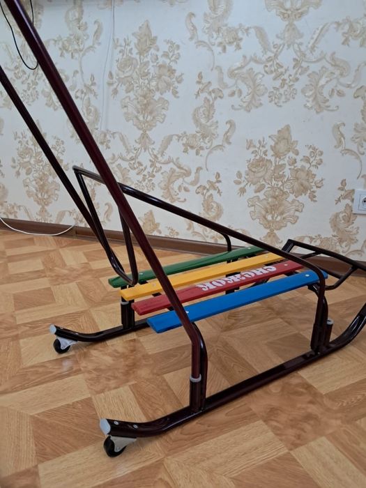 Продаем санки с роликами новые, не пользовались