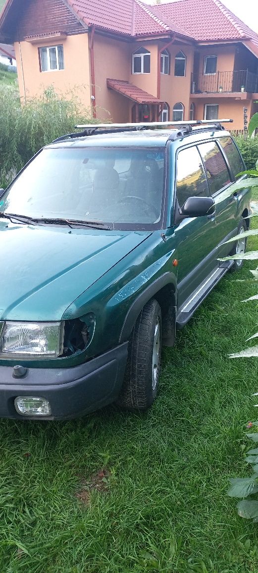 Vând subaru forester sf5 4x4 2.0 gpl
