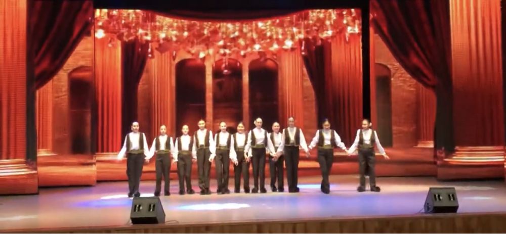 Продам костюм для танца сертаки