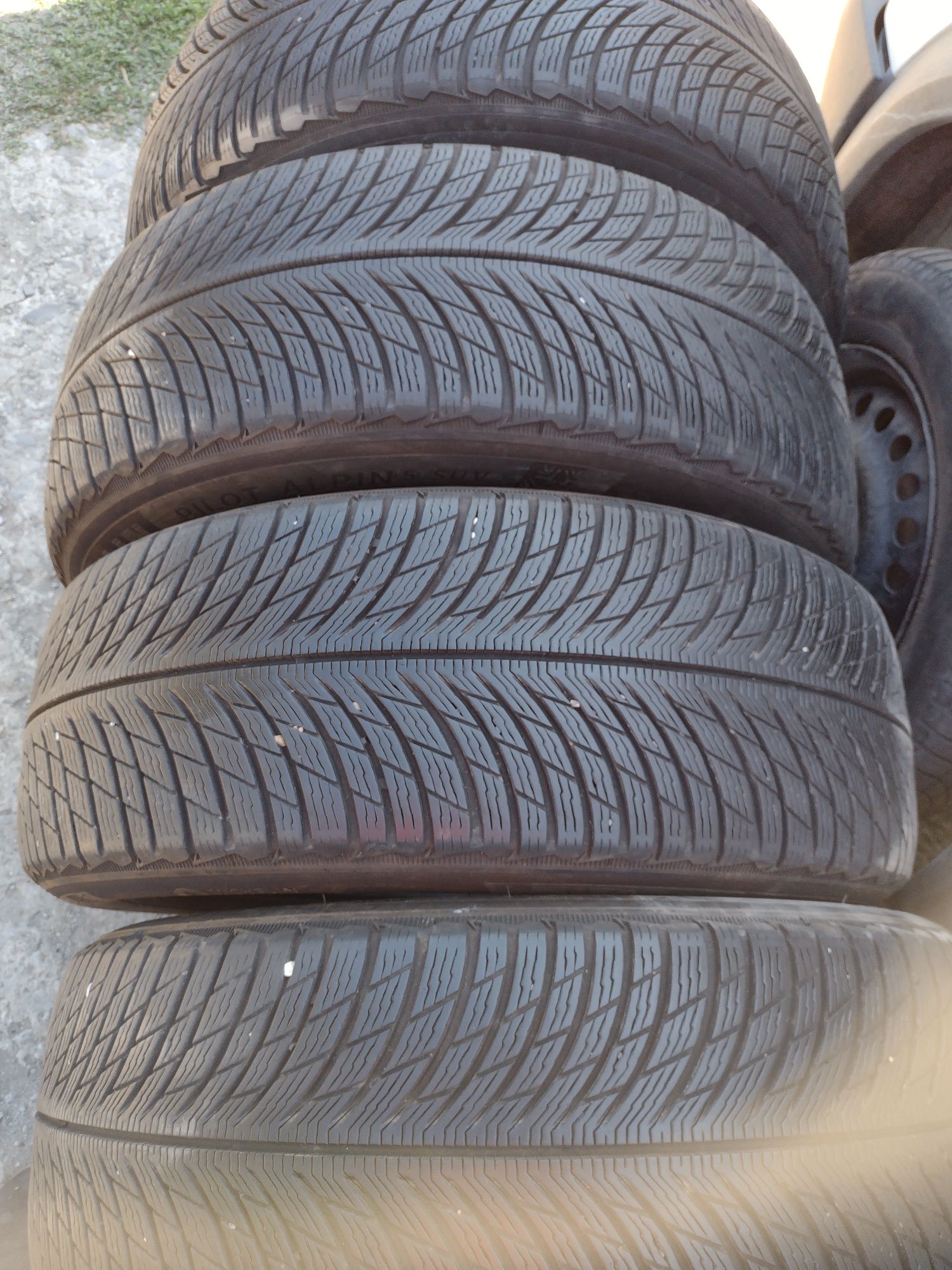 Топ състояние 4бр.235/55/19 Michelin PA5 suv dot3621