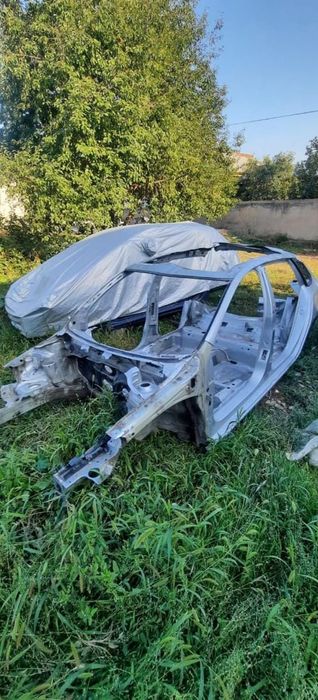 Продам кузов Skoda Rapid универсал