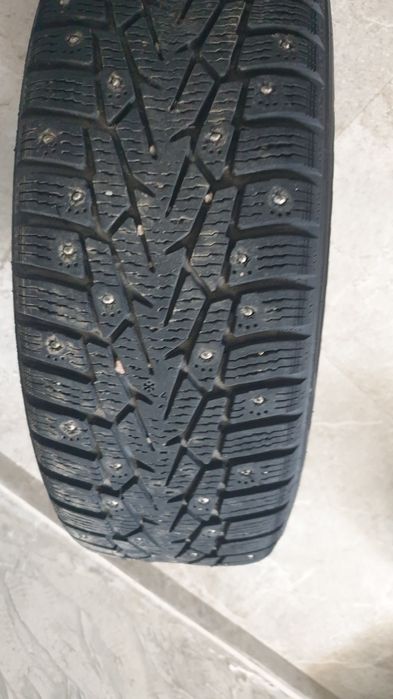Шины Nokian зимние с шипами r15 195×65