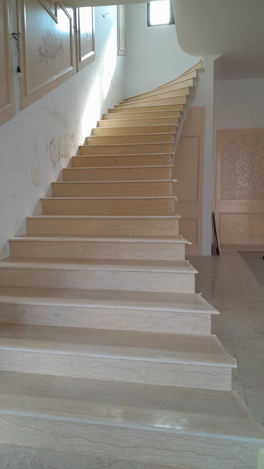 Echipa profesionistă În lucrări de, CONSTRUCȚII. De la A la Z.