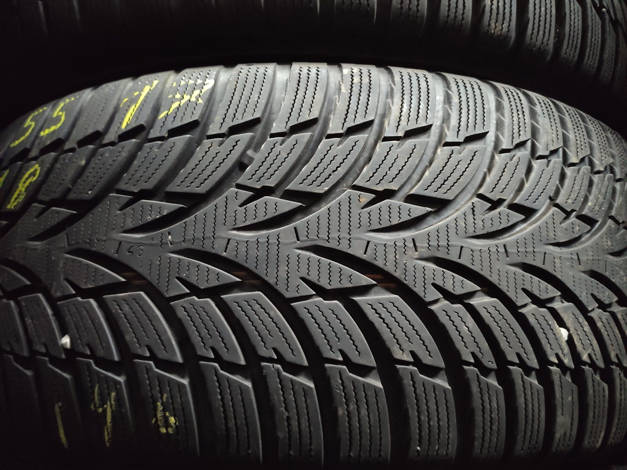 4бр Зимни 235 55 17 - Nexen, Nokian