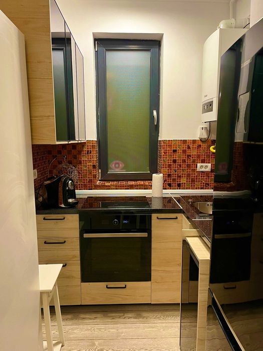 Inchiriez apartament 2 camere gradina si terasa