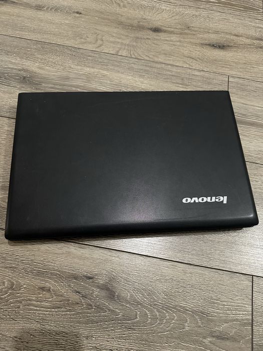 Ноутбук Lenovo в хорошем состоянии