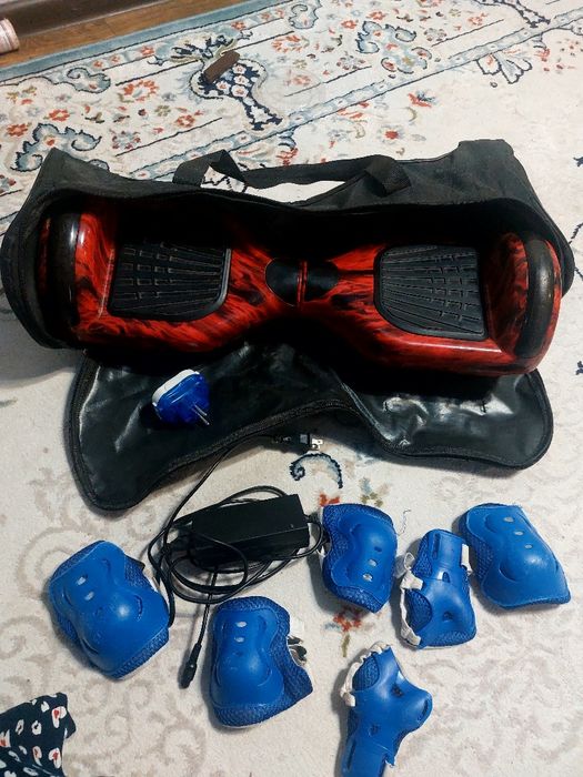 Гираскутер красный зарядка все есть все поднимает до 100кг