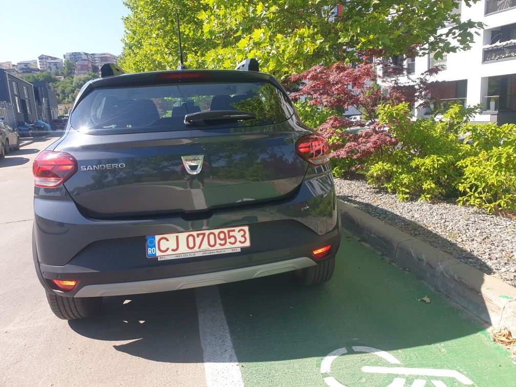 Vând Dacia sandero Stepway