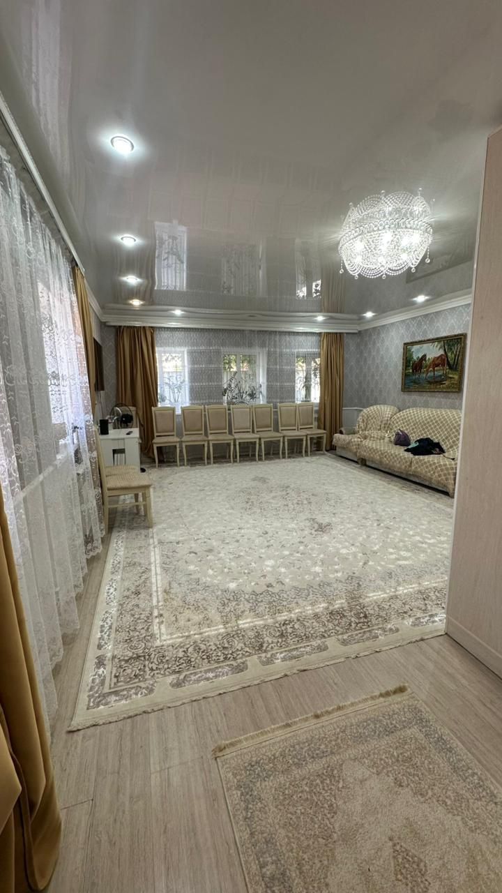 Продам 3 ком дом с ремонтом