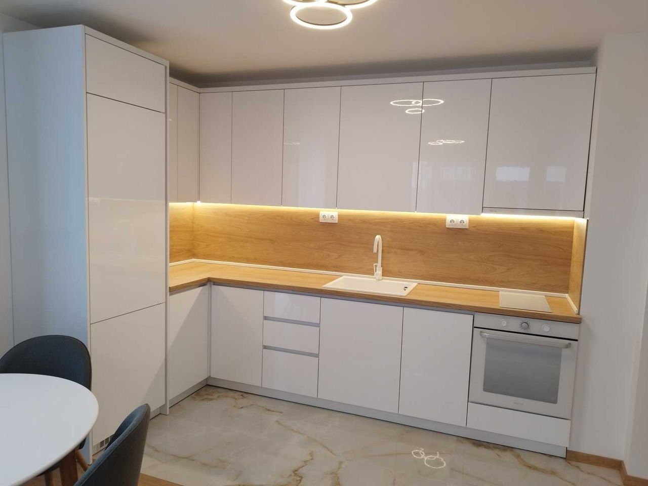 Дава се под наем Двустаен апартамент в София, Драгалевци - 70 кв.м за 510 € - Снимка #3